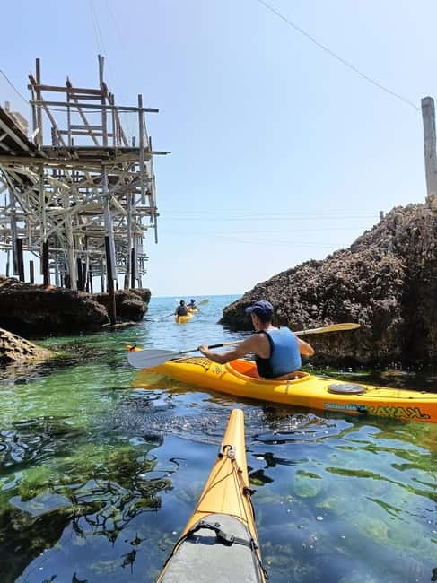Trabocchi Coast: sea kayak excursion "The Little Horse" - Punta Rocciosa and Fuggitella Beach