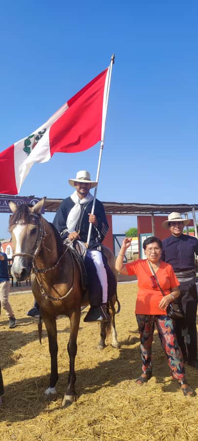 Trujillo Moon & Sun Temples,Horses Show,chan chan,Huanchaco - Peruvian Paso horses and Marinera traditions