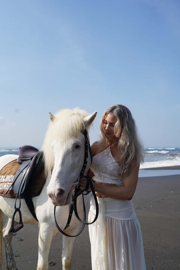 Ubud: 1 Hour Beach Horse Riding with Transfer - What the $55 Price Really Covers