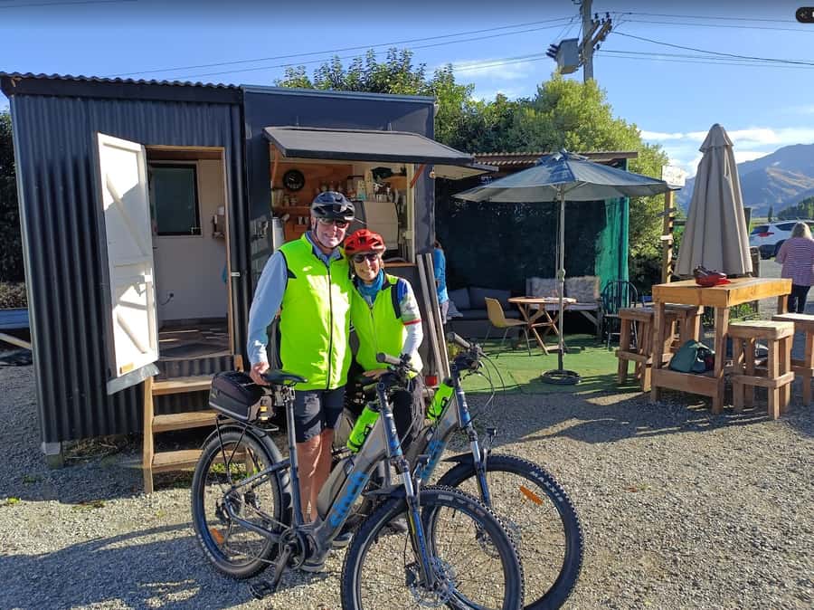 Wānaka And Hāwea: Trail Ride on Bike or E-Bike - Albert Town and the Pembroke Patisserie stop