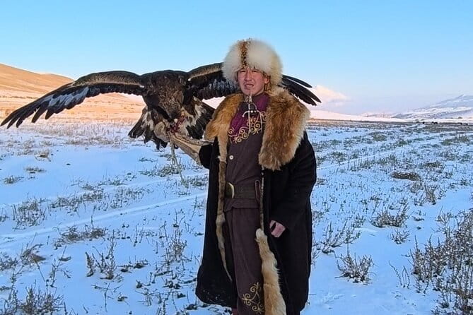 Year-Round Adventure: 3 Days Horse Trek to Song Kul Lake - Sleeping beside Song Kul in a yurt