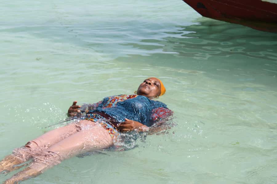 Zanzibar: Horseback Riding and Turtle Aquarium Visit - Two very different animal encounters in one day